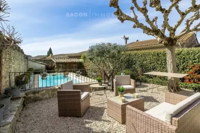 Casa en Nevons-ruta de Apt, L'Isle-sur-la-Sorgue, Francia 1 - 17646444