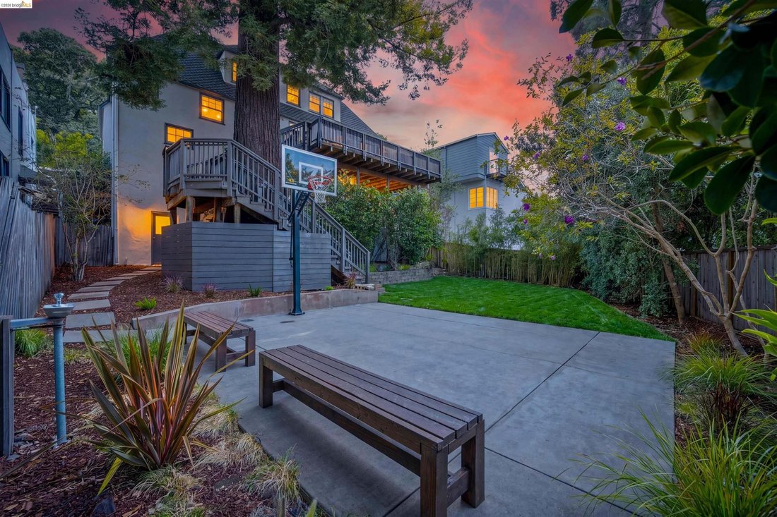 House in Oakland, California, United States 2 - 18692388