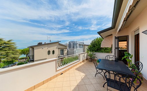 Penthouse in Desenzanino, Desenzano del Garda, Lombardy 1