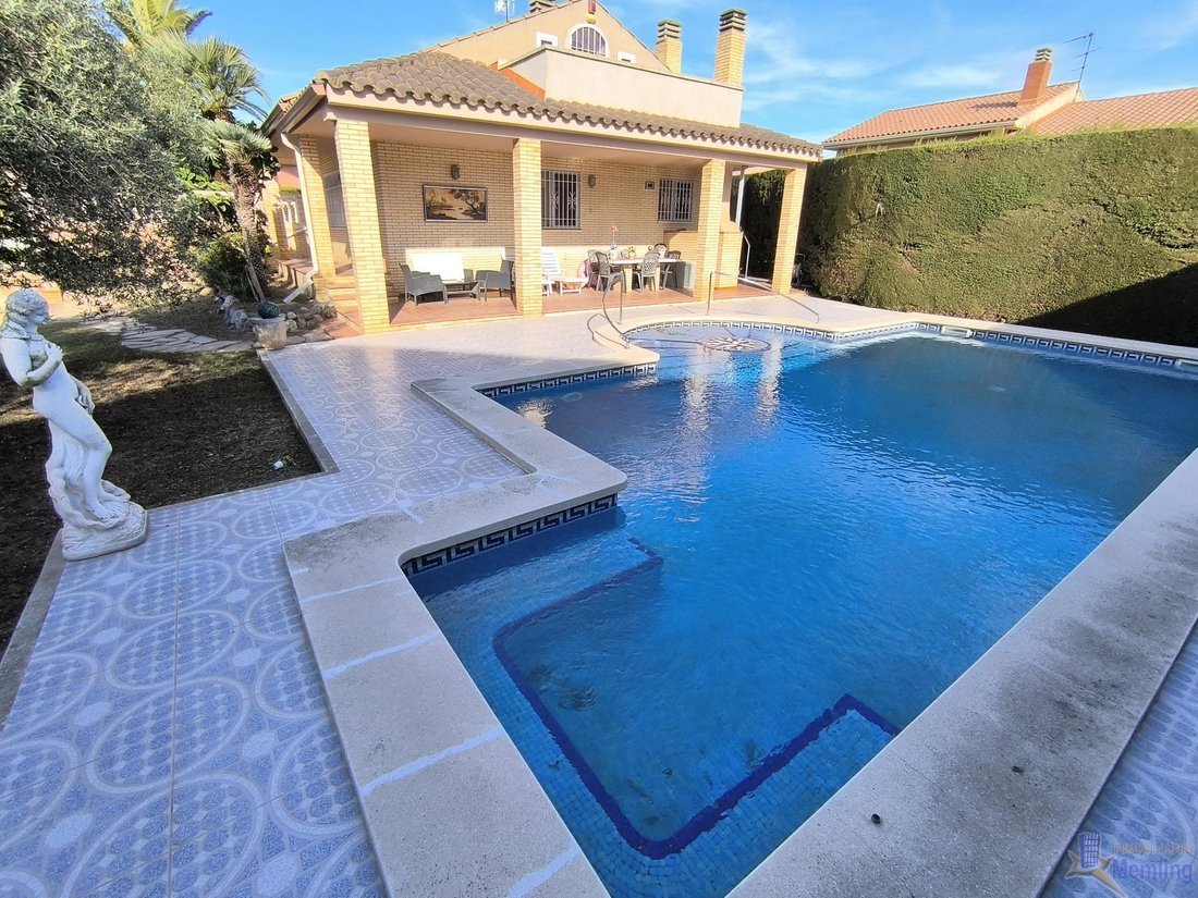 Chalet in Cambrils, Catalonia, Spain 1 - 16764197