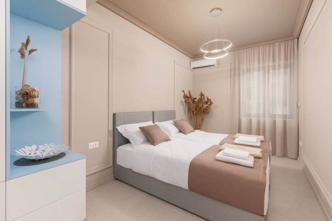 Apartment in Dobrota, Kotor Municipality, Montenegro 4 - 18692247
