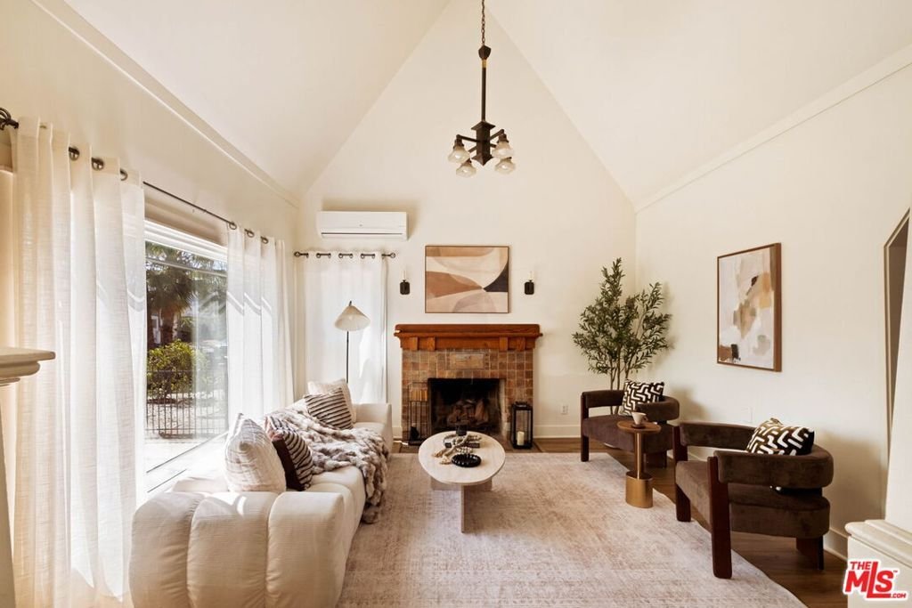 House in Los Angeles, California, United States 4 - 18692330