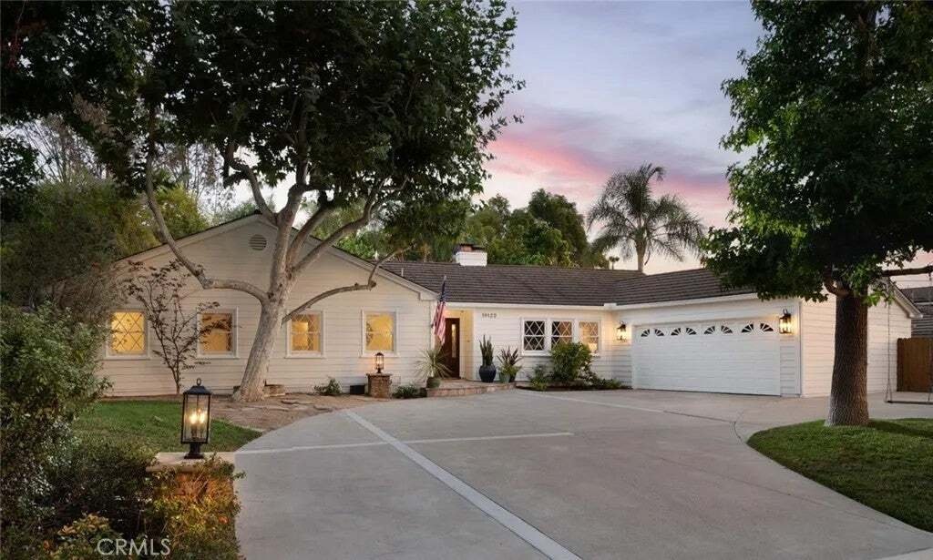House in Santa Ana, California, United States 1 - 18692543