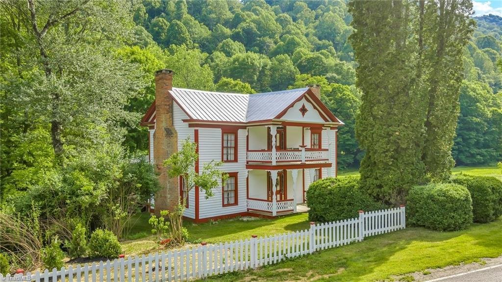 House in Lansing, North Carolina, United States 1 - 18692317