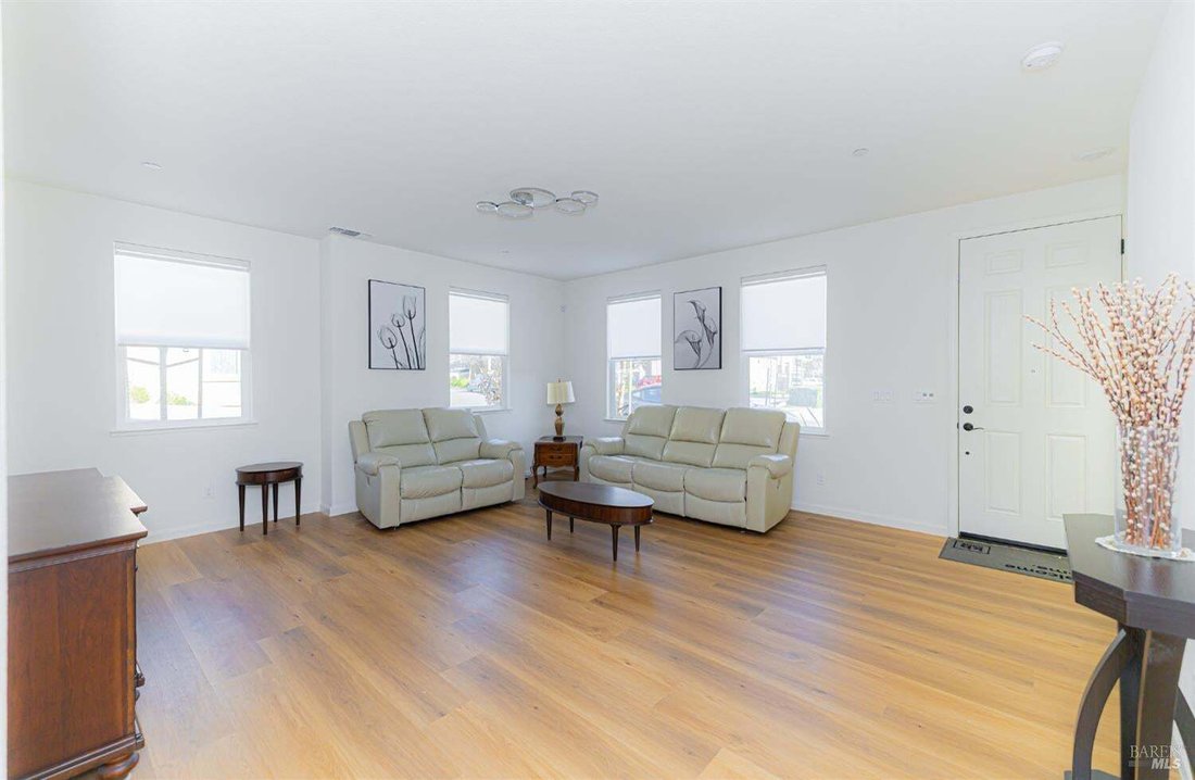 House in Petaluma, California, United States 5 - 18692086