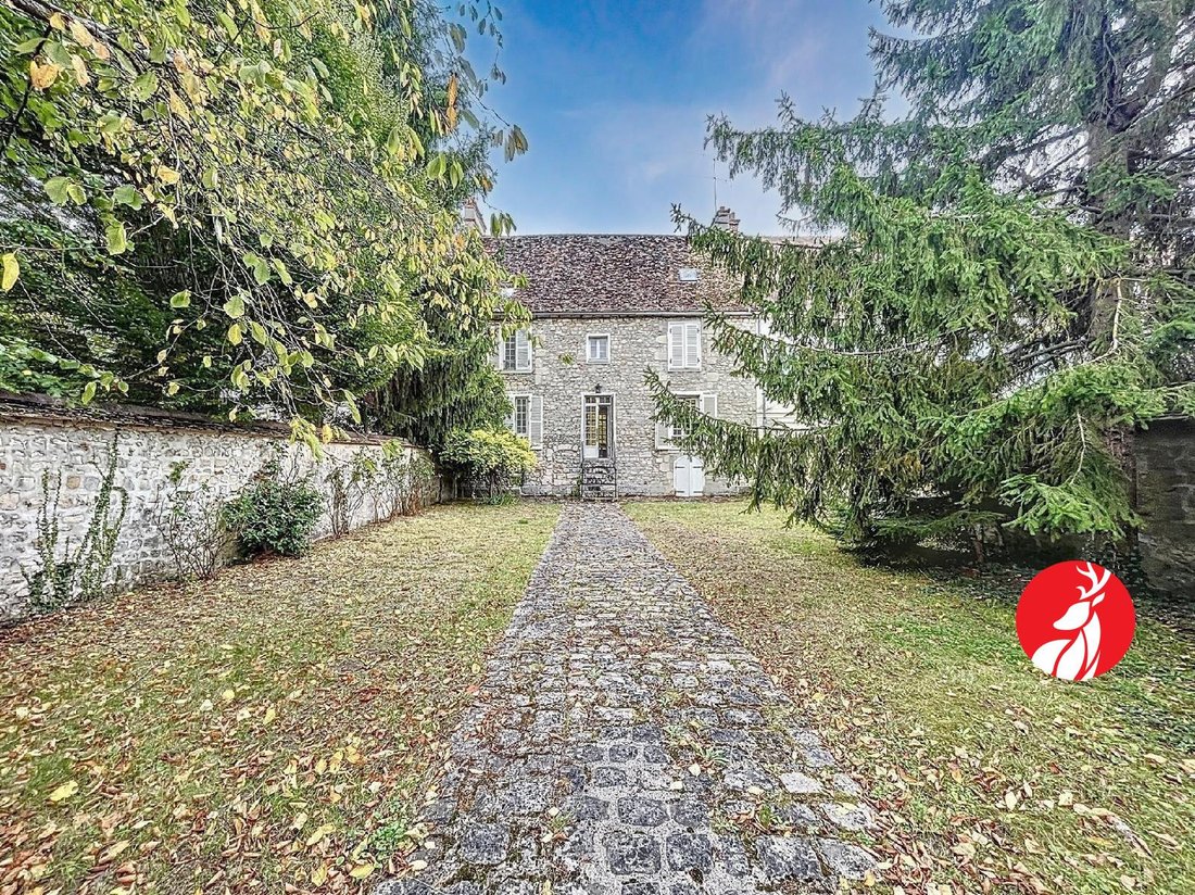 House in Milly-la-Forêt, Ile-de-France, France 2 - 17045724