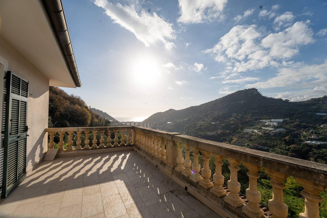 Chalet en Vallecrosia, Liguria, Italia 5 - 16992603