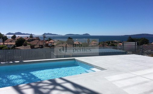 Chalet in Oia, Vigo, Spain 1