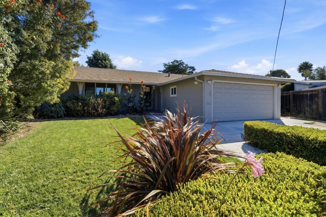 House in East Palo Alto, California, United States 2 - 18692376