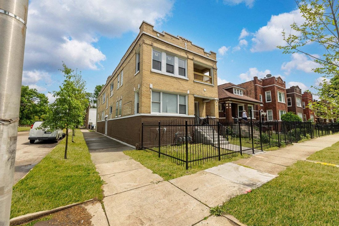 Chicago, Illinois, United States 1 - 18692530