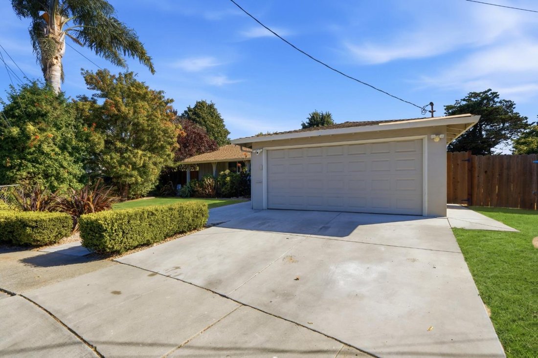 House in East Palo Alto, California, United States 3 - 18692376