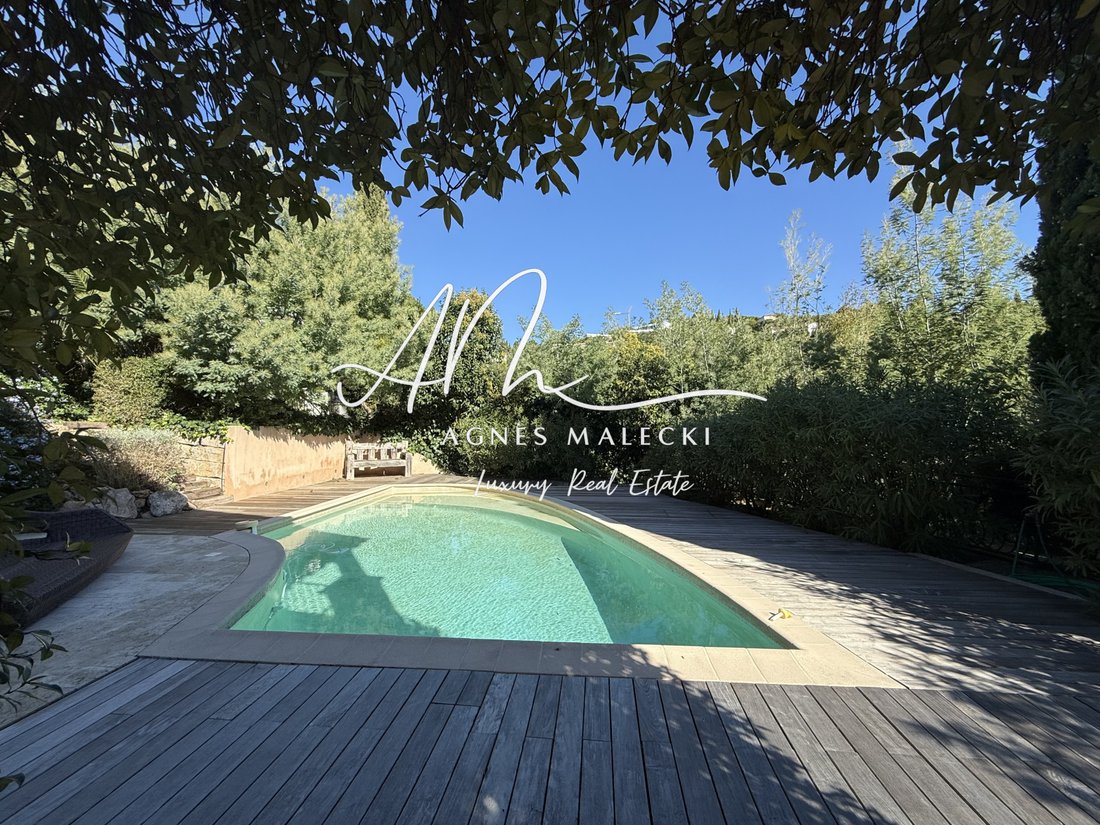 Estate in Nord, Cavalaire-sur-Mer, France 3 - 16327027
