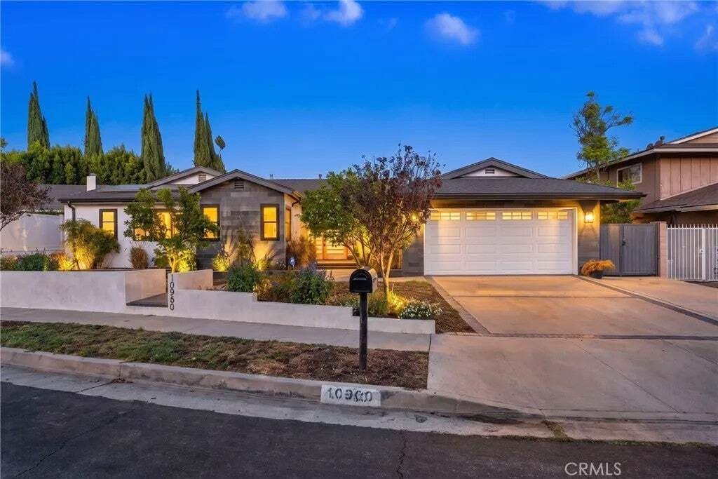 House in Los Angeles, California, United States 1 - 18692544