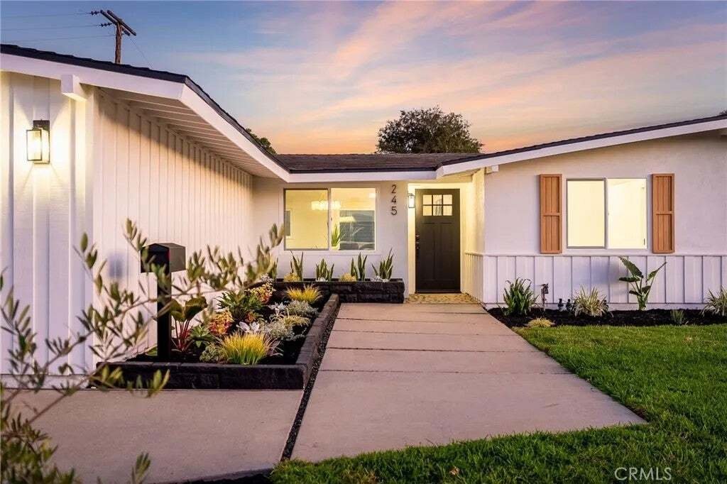 House in Costa Mesa, California, United States 1 - 18692561
