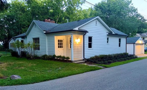 House in Beverly Hills, Michigan, United States 1
