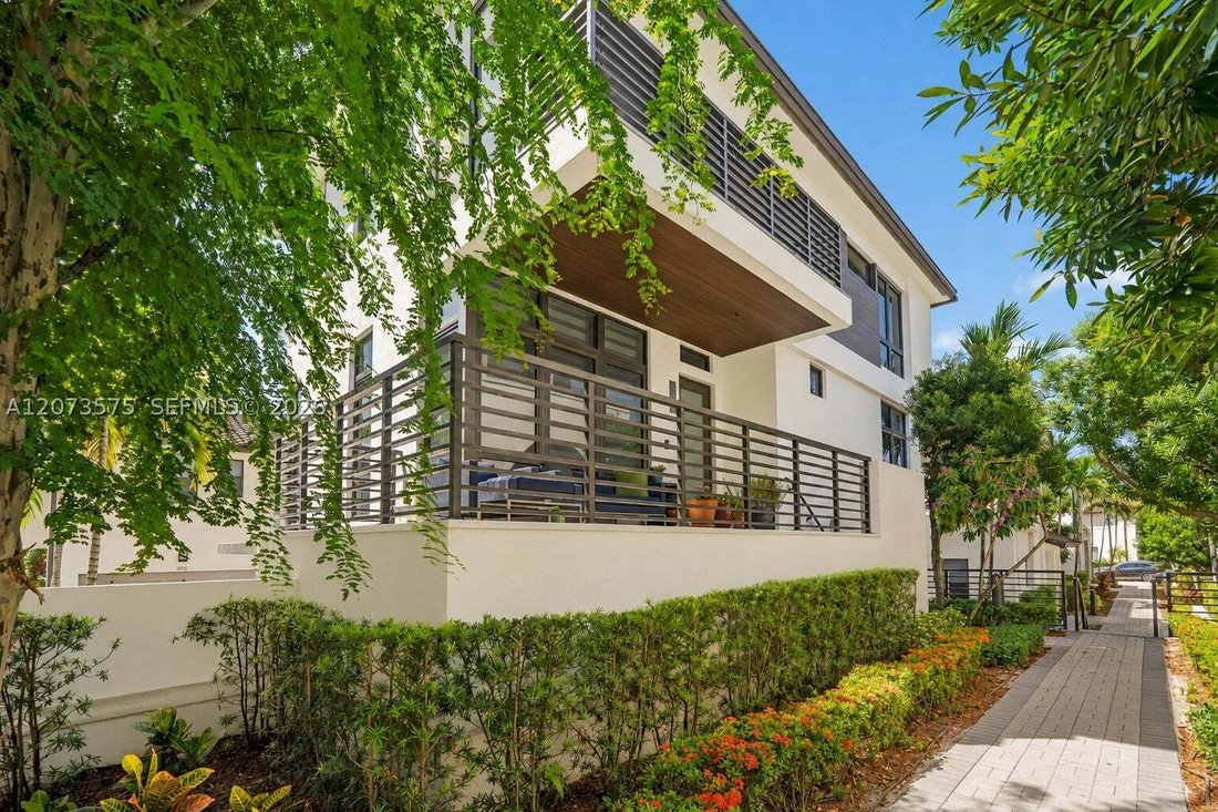 House in Miami Springs, Florida, United States 1 - 18692244