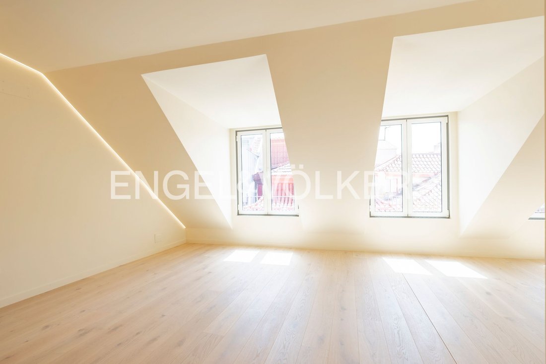 Apartment in Misericordia, Lisbon, Portugal 2 - 17650371
