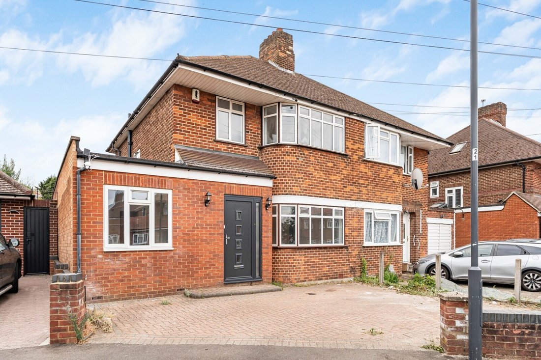 House in Edgware, Barnet, England 1 - 18692204