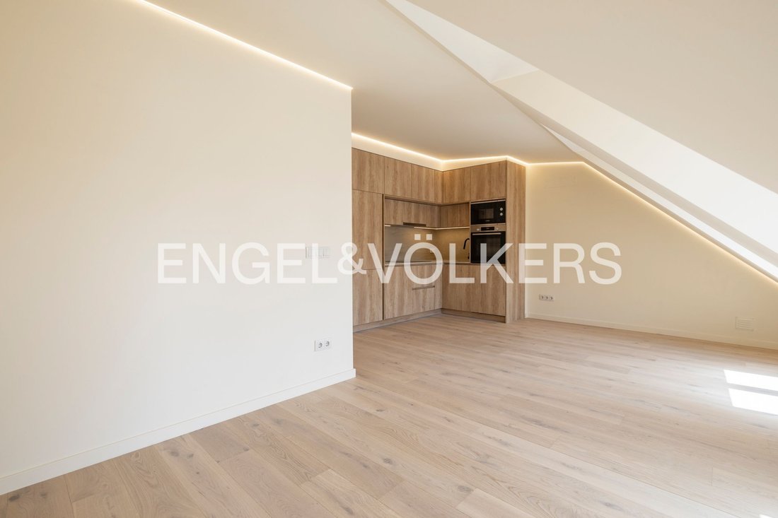 Apartment in Misericordia, Lisbon, Portugal 5 - 17650371