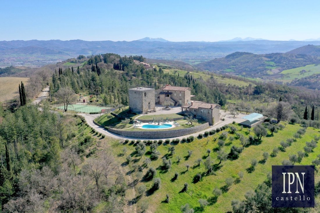 Villa in Monte Santa Maria Tiberina, Umbria, Italy 4 - 18692611