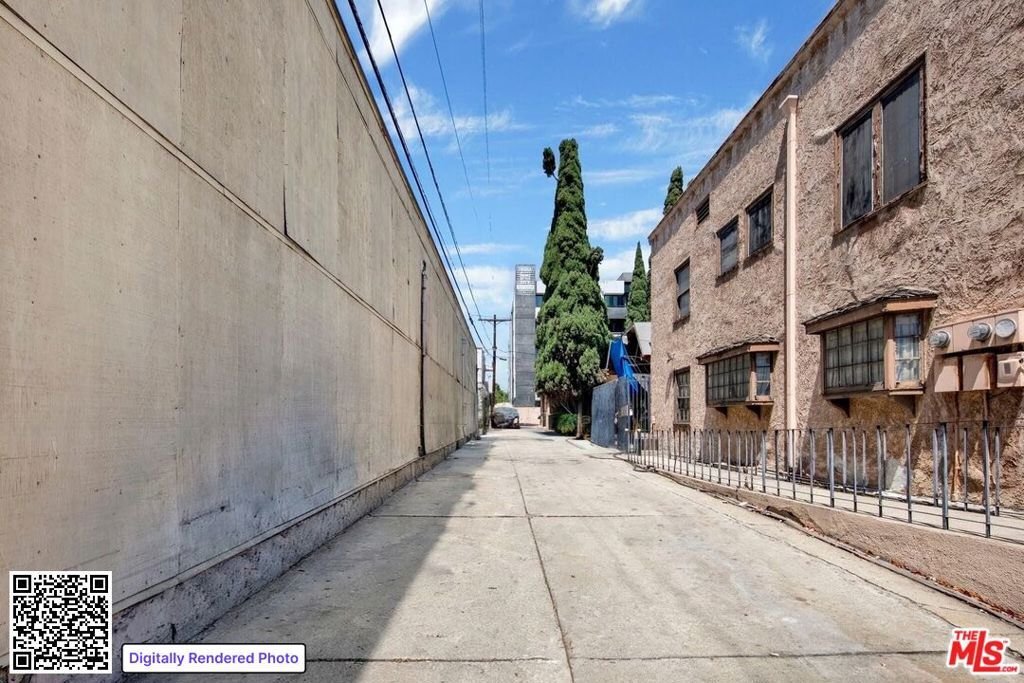 Los Angeles, California, United States 4 - 18692340
