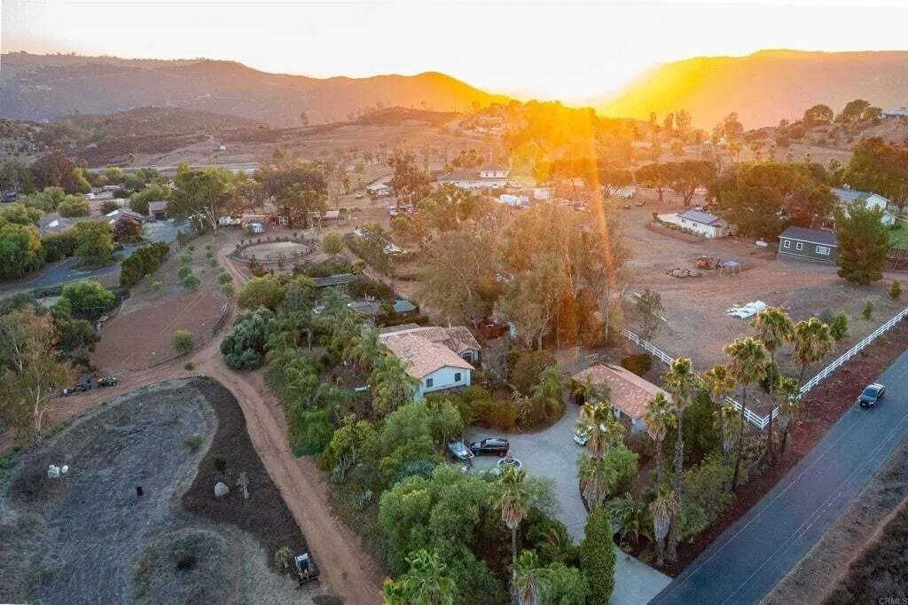 Casa en Ramona, California, Estados Unidos 2 - 18692523