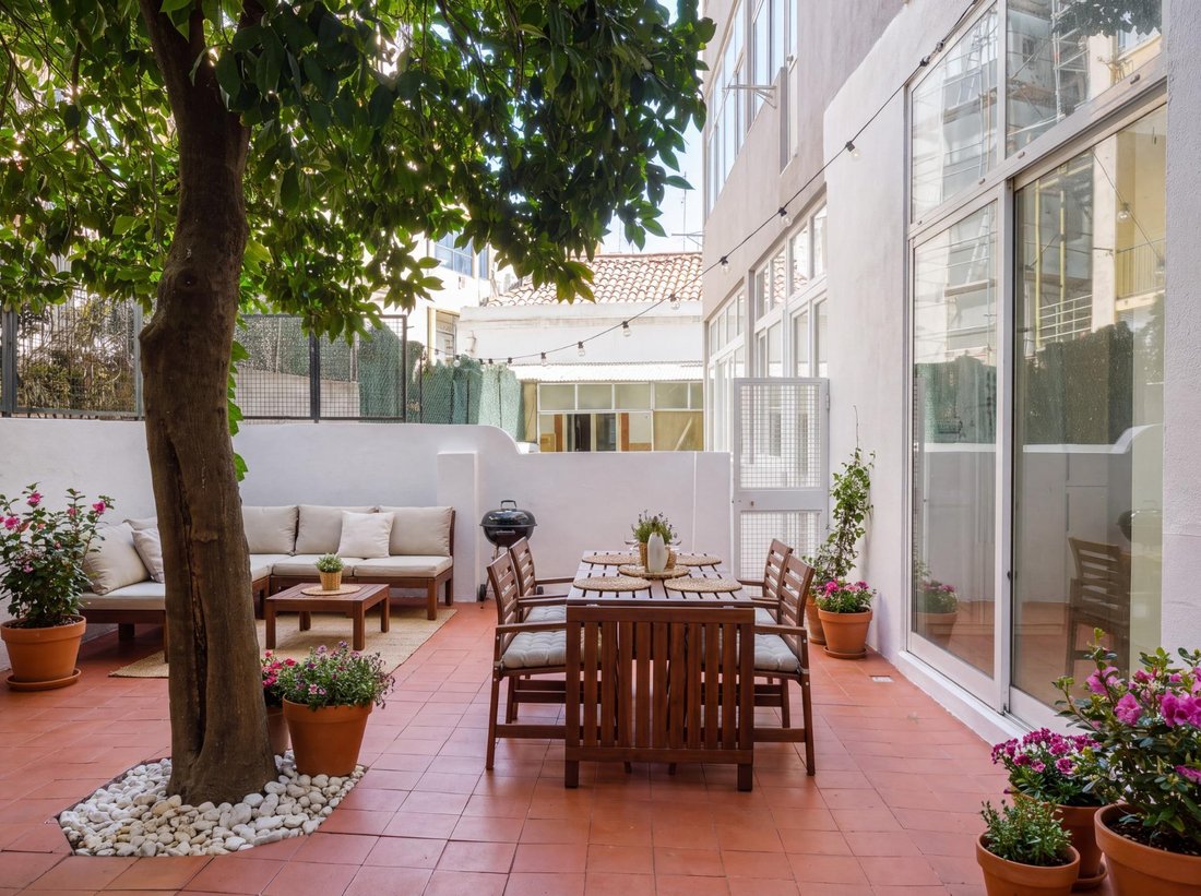 Apartment in Arroios, Lisbon, Portugal 1 - 18692443