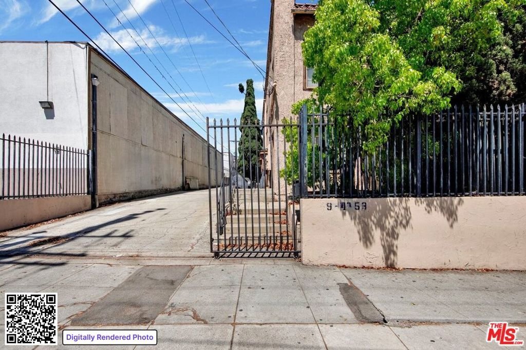 Los Angeles, California, United States 2 - 18692340
