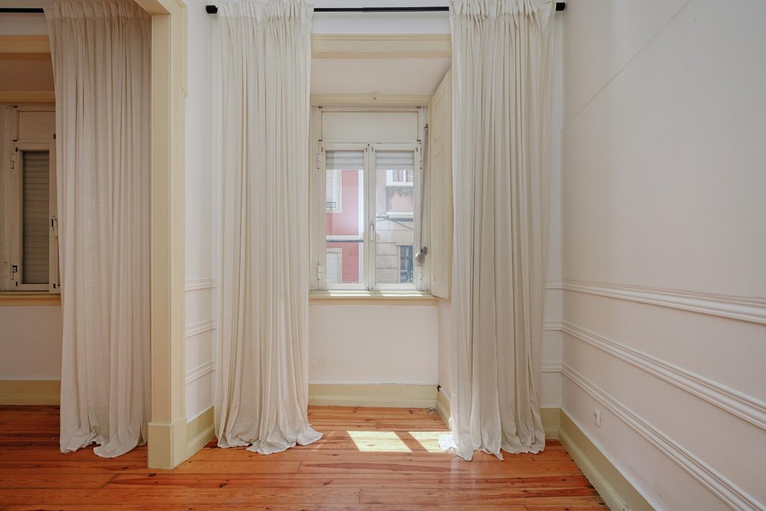 Apartment in Arroios, Lisbon, Portugal 5 - 18692443