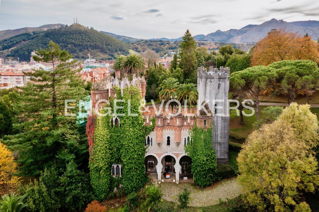 Castle in Castro-Urdiales, Cantabria, Spain 1 - 16781433