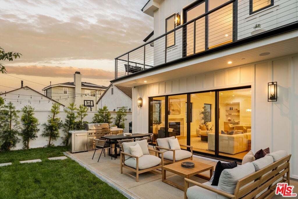 House in Los Angeles, California, United States 5 - 18692336