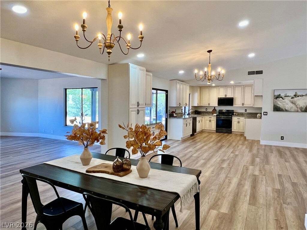 House in Las Vegas, Nevada, United States 1 - 18692170