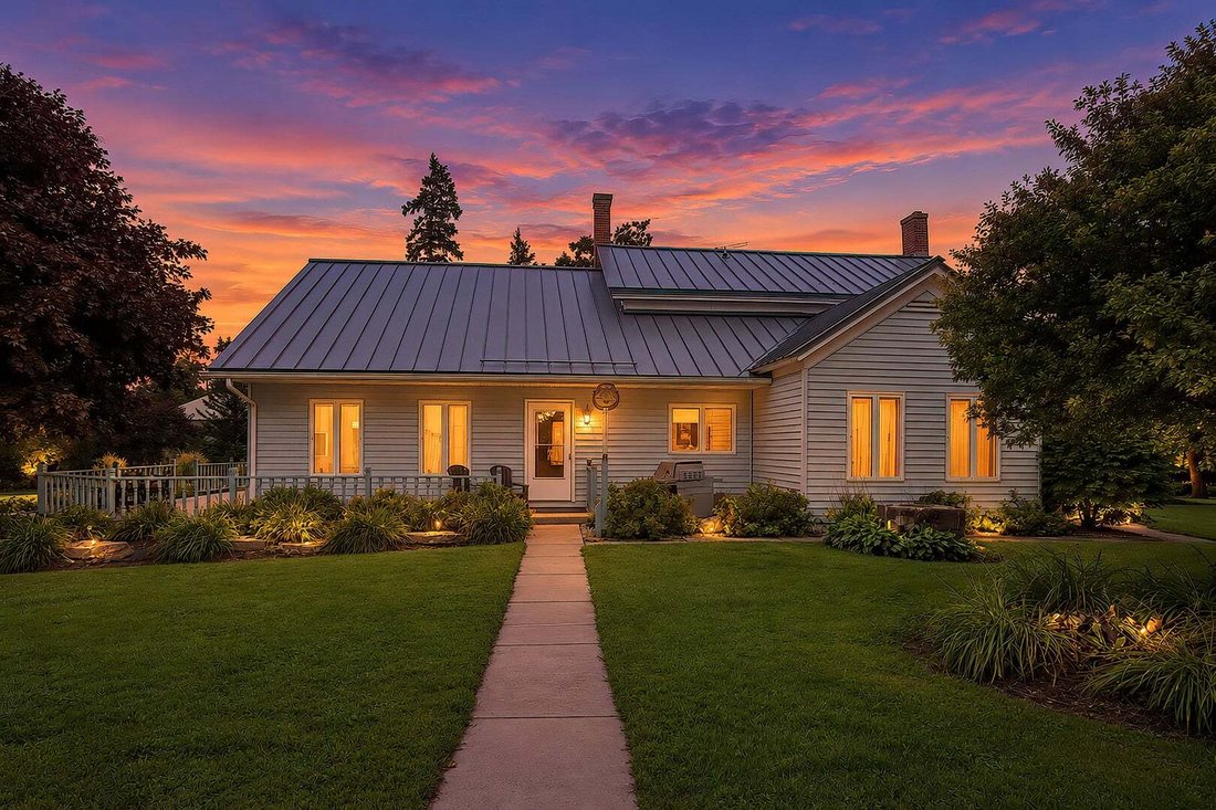 House in Wonder Lake, Illinois, United States 1 - 18692535