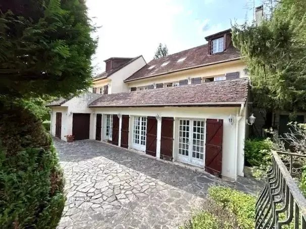 House in Presles-en-Brie, Ile-de-France, France 2 - 16176925