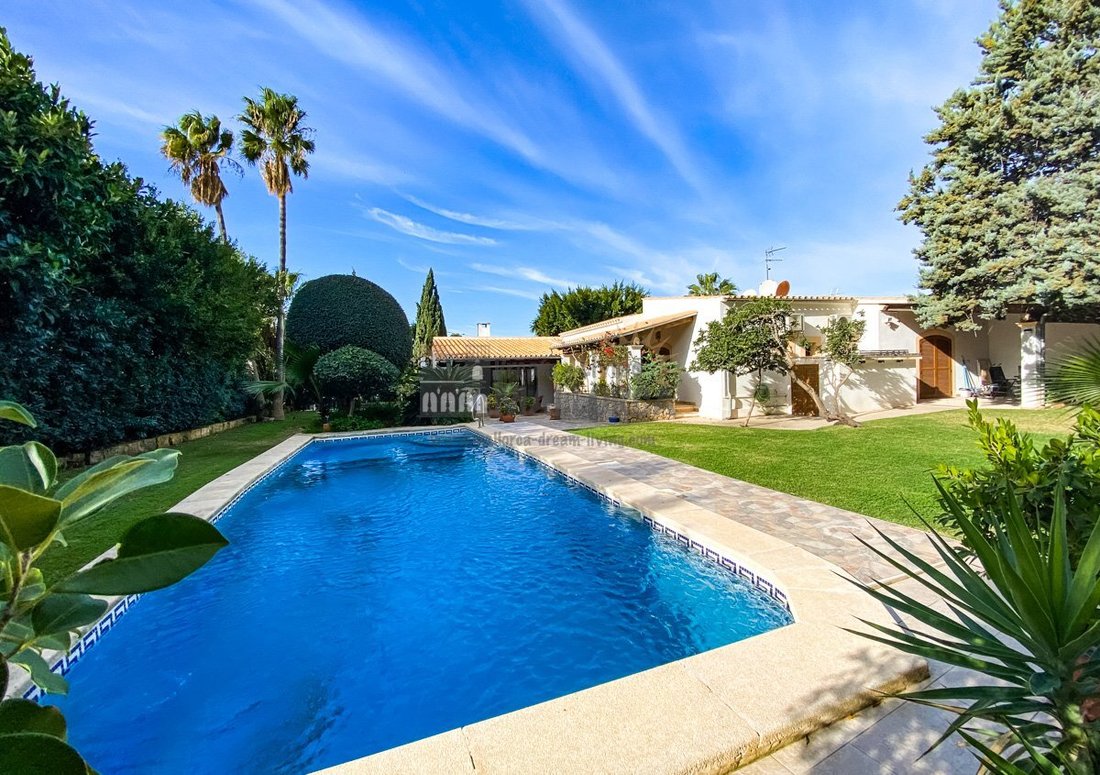Bungalow in Calvia, Balearic Islands, Spain 1 - 18692373
