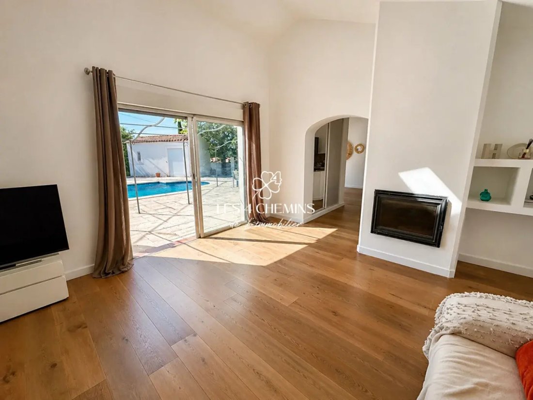 Villa in Greasque, Provence-Alpes-Côte d'Azur, France 4 - 18692571