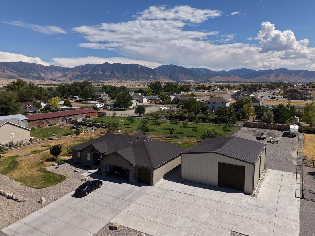 House in Erda, Utah, United States 4 - 18692077