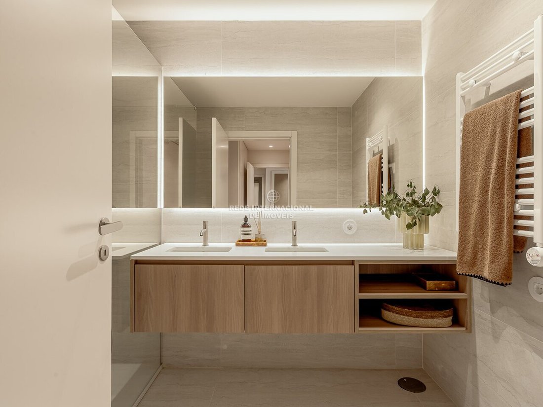 Apartment in Oeiras e Sao Juliao da Barra, Paco de Arcos e Caxias, Lisbon, Portugal 2 - 18249501