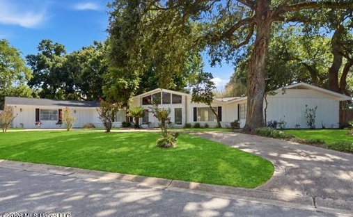 House in Pass Christian, Mississippi, United States 1