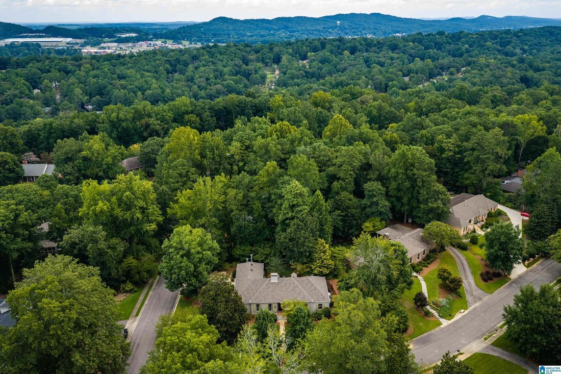 House in Mountain Brook, Alabama, United States 3 - 18692225
