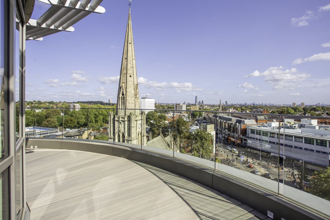 Apartment in Ealing (London Borough of Ealing), Ealing, England 2 - 18692200