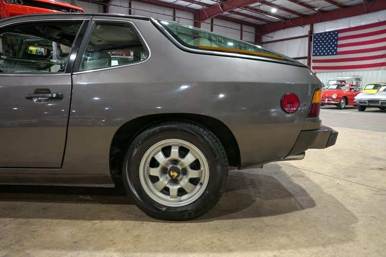 Coupe in Grand Rapids, United States 5 - 18692627