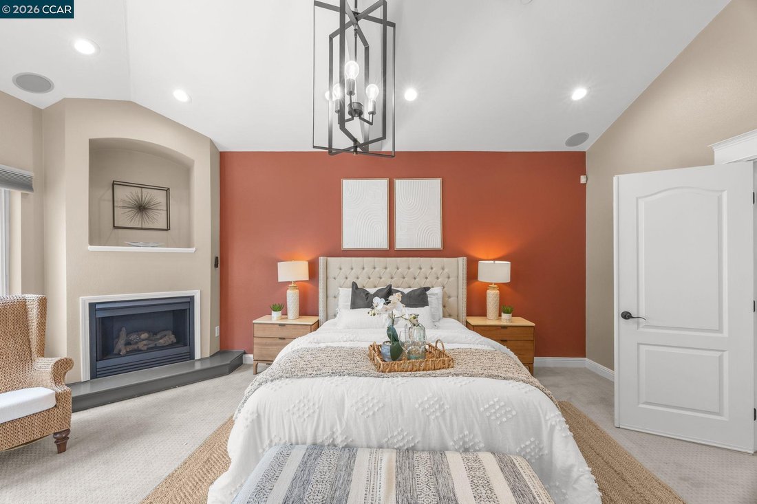 House in Oakland, California, United States 5 - 18692399