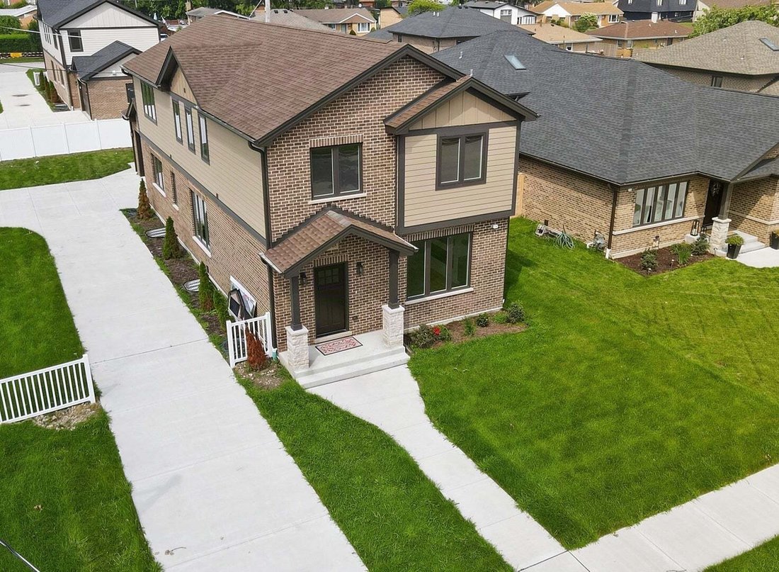 House in Bridgeview, Illinois, United States 1 - 18692538