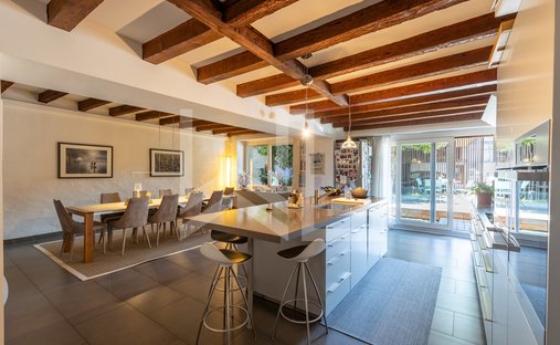 House in Gland, Vaud, Switzerland 1