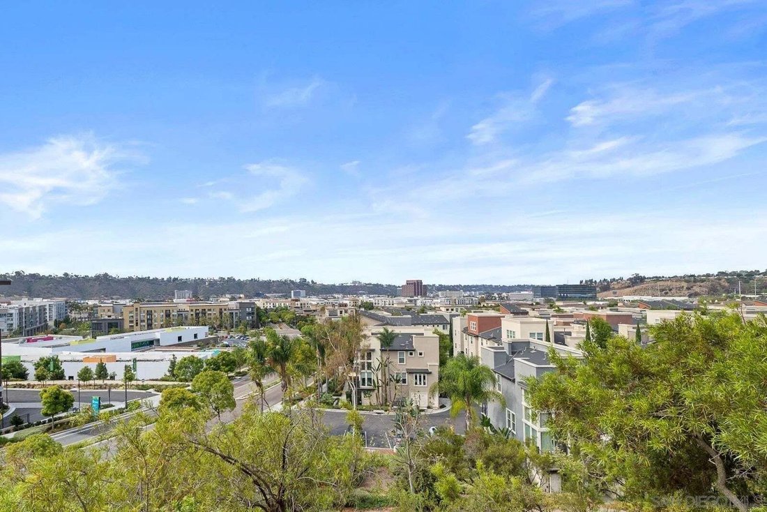 Townhouse in San Diego, California, United States 5 - 18692498