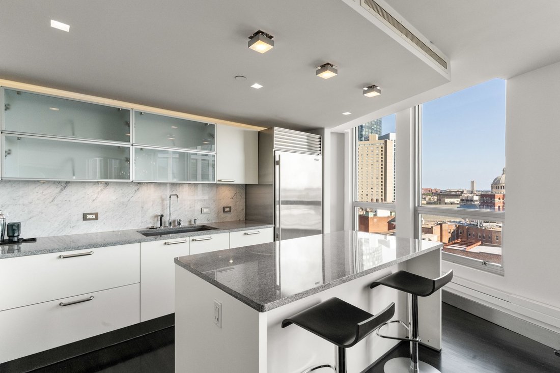 Condo in Boston, Massachusetts, United States 5 - 18692957