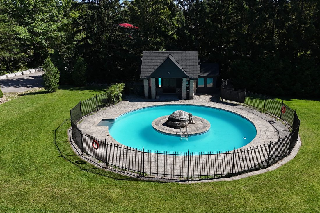 House in Ravenna, Ontario, Canada 4 - 16843085