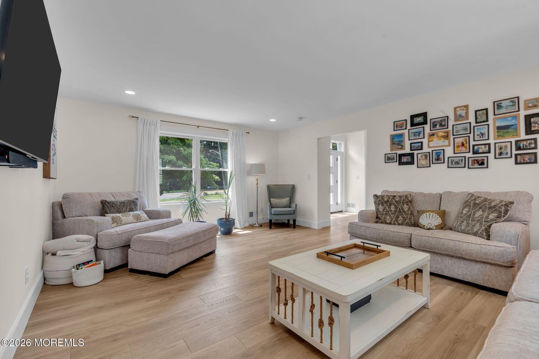 House in Freehold Township, New Jersey, United States 5 - 18692672