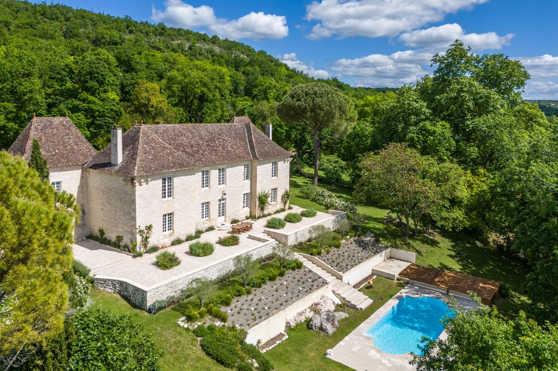 Castle in Montcuq-en-Quercy-Blanc, Occitania, France 1 - 18693126